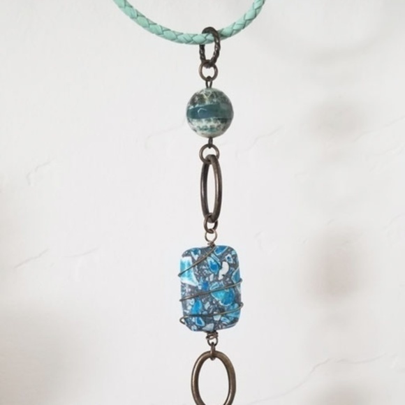 Chained Golden Snitch Rear View Mirror Hanger - Picture 3 of 3